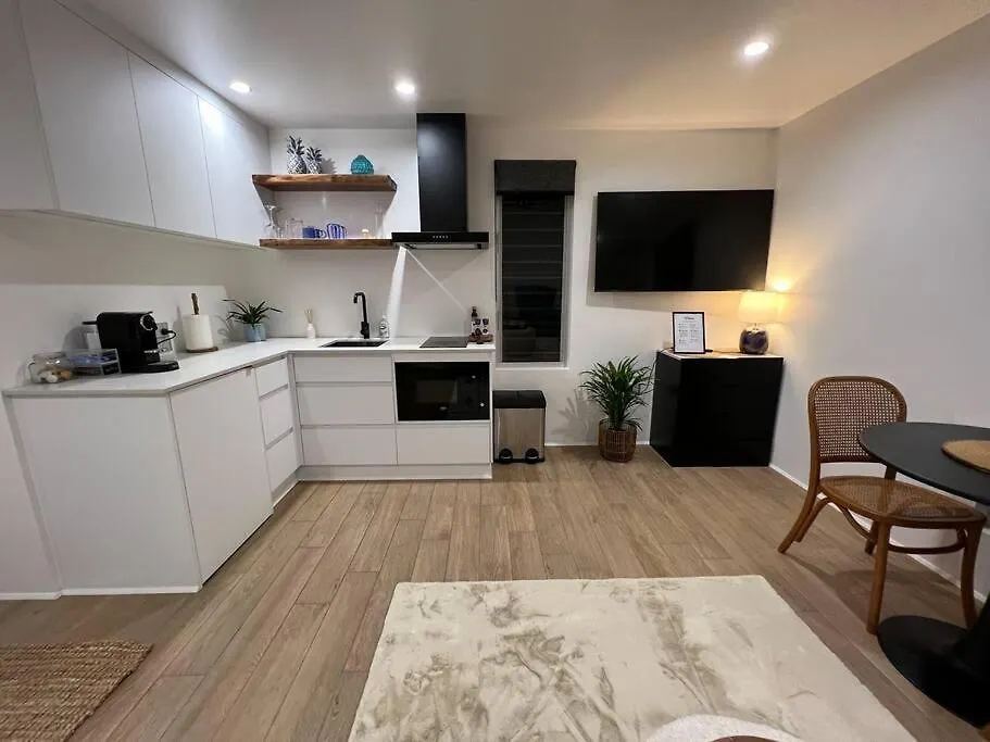 Guest house Indigo Studio With Pool 200M To Beach Hotel Palm Cove Australia